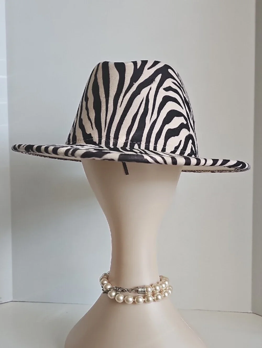 Beloved Millinery Gorgeous Zebra Print Wide Brim Panama Fedora Hat Black & Cream
